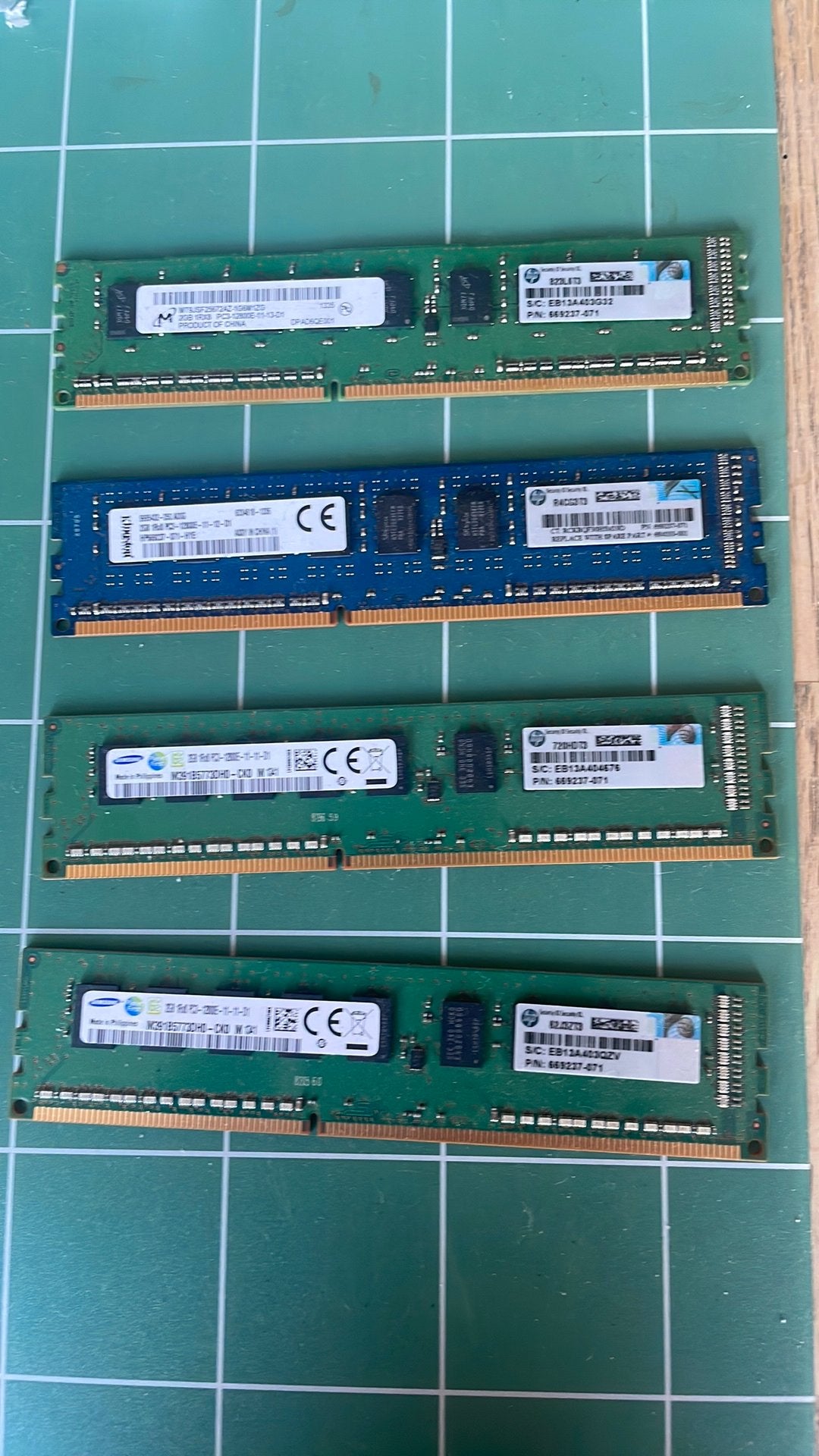 Diverse RAM Geheugen Modules voor Servers (DDR3) UDIMM DDR3, Computers en Software, RAM geheugen, Gebruikt, Server, 8 GB, DDR3