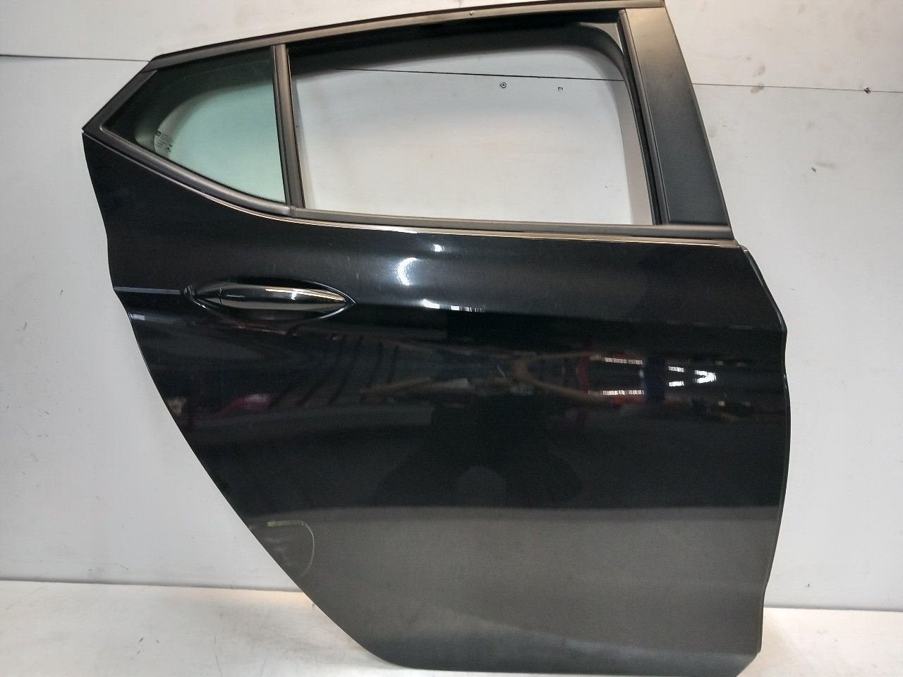 Portier rechts achter Opel Astra, Onderdelen@venauto.nl, Van der Ven Autorecycling B.V., Gebruikt, Ettenseweg 76, 4706 PB Roosendaal, The Netherlands