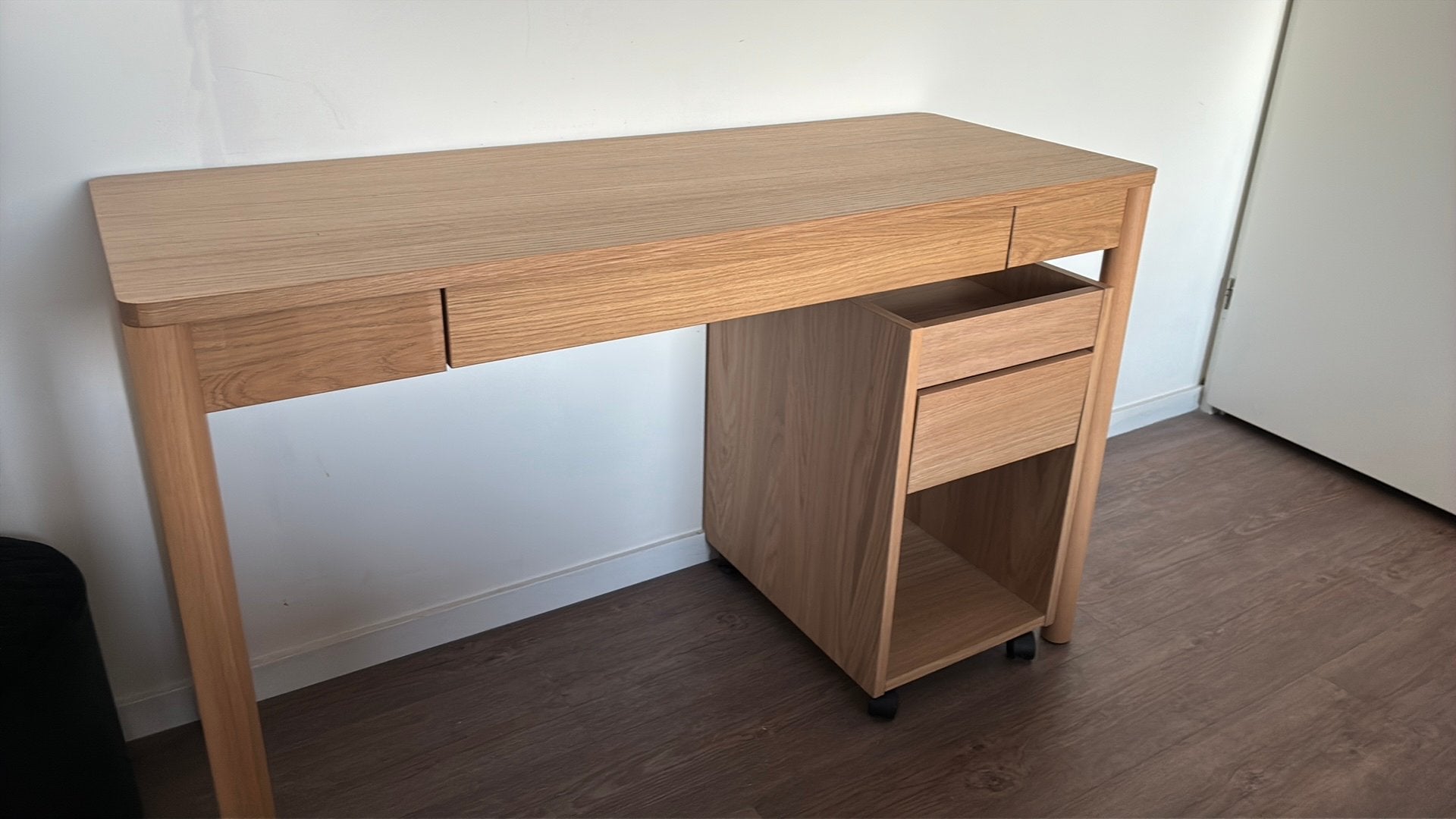 Tonstad bureau, Ophalen, Zo goed als nieuw, IKEA, 140 cm