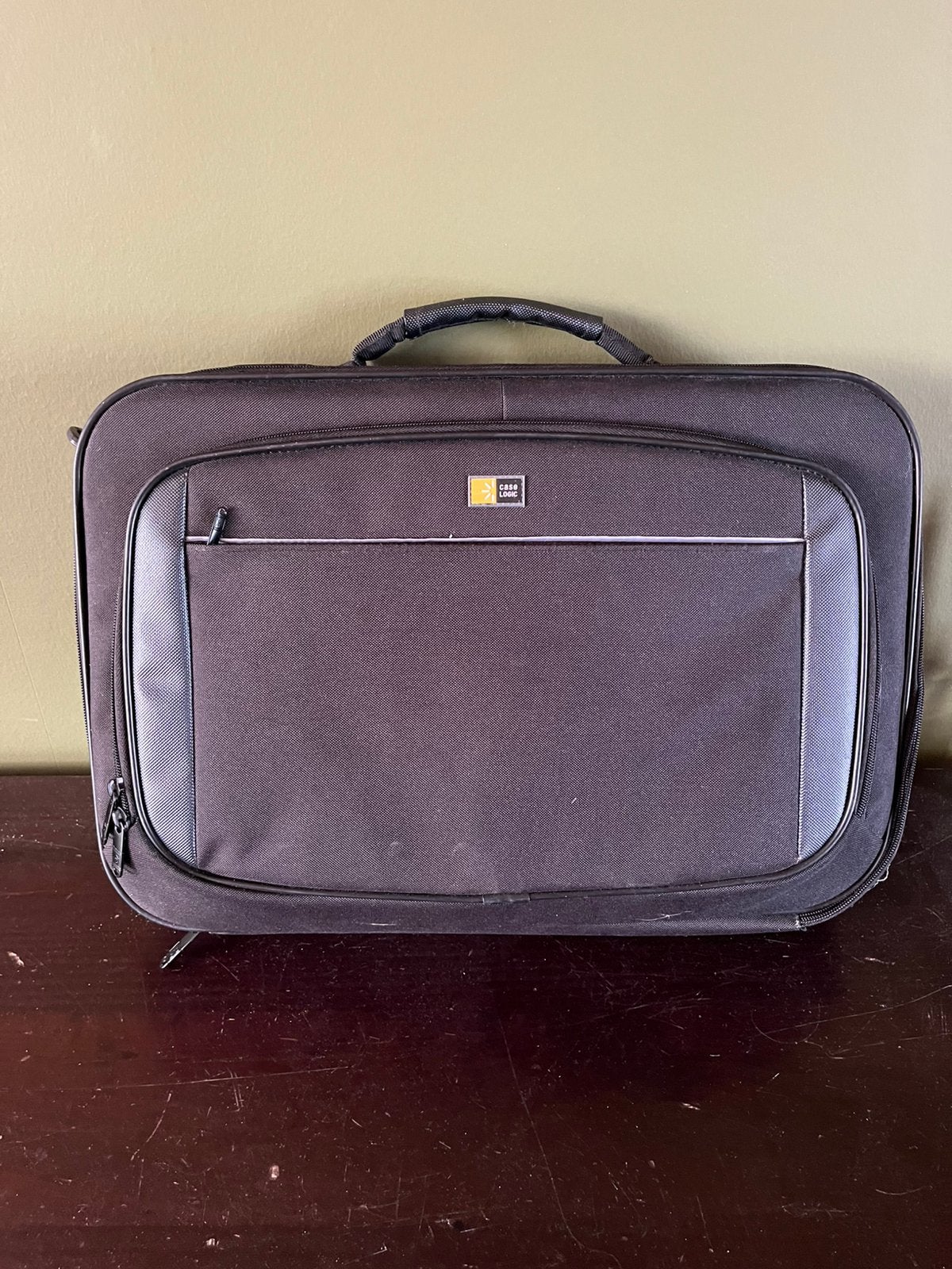 Laptop tas (50x34) GRATIS, Ophalen, 17 inch of meer, Aktetas, Zo goed als nieuw