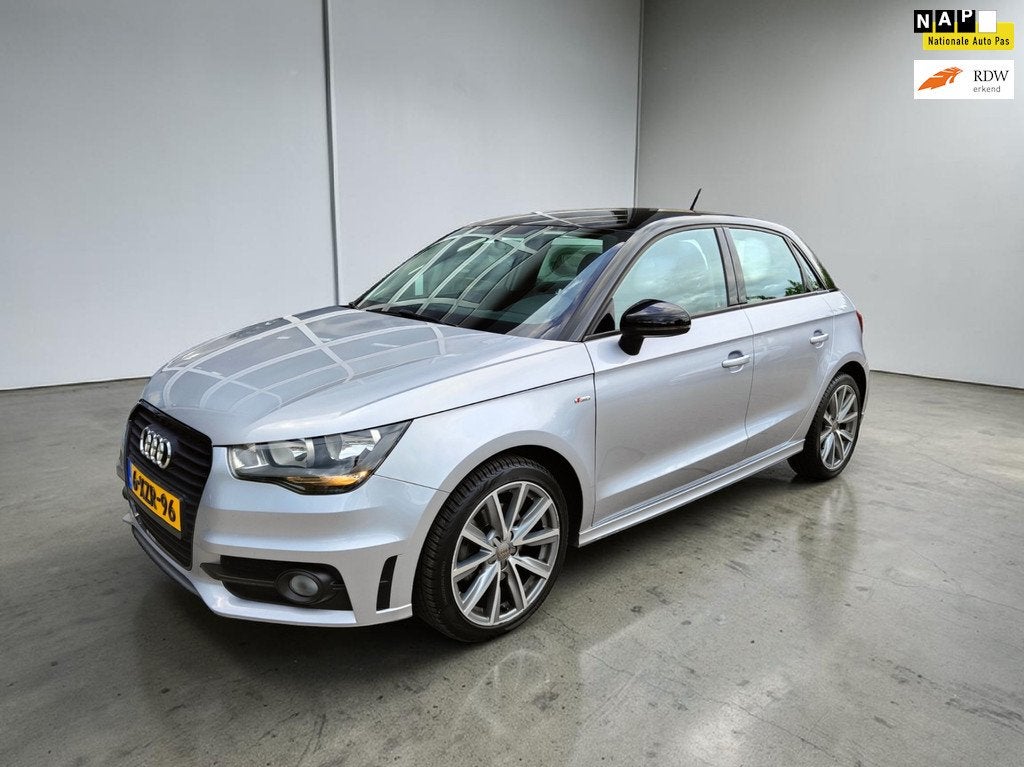 Audi A1 Sportback 1.4 TFSI CoD S-LINE . Admired Automaat, Auto's, Audi, 4 cilinders, 4 stoelen, 610 kg, 49 €/maand