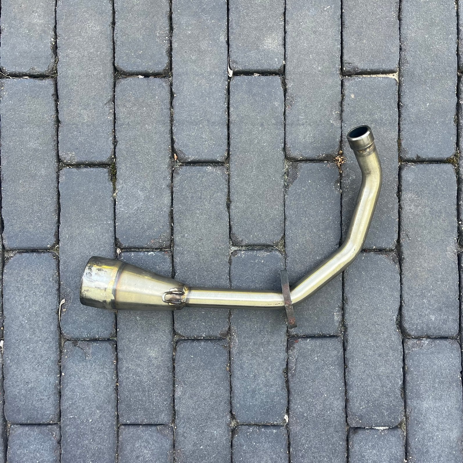 Akrapovic voorbocht carb, Ophalen