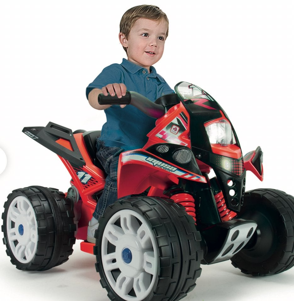 Injusa Quad The Beast 12V in de stoere kleuren zwart/rood, Zo goed als nieuw
