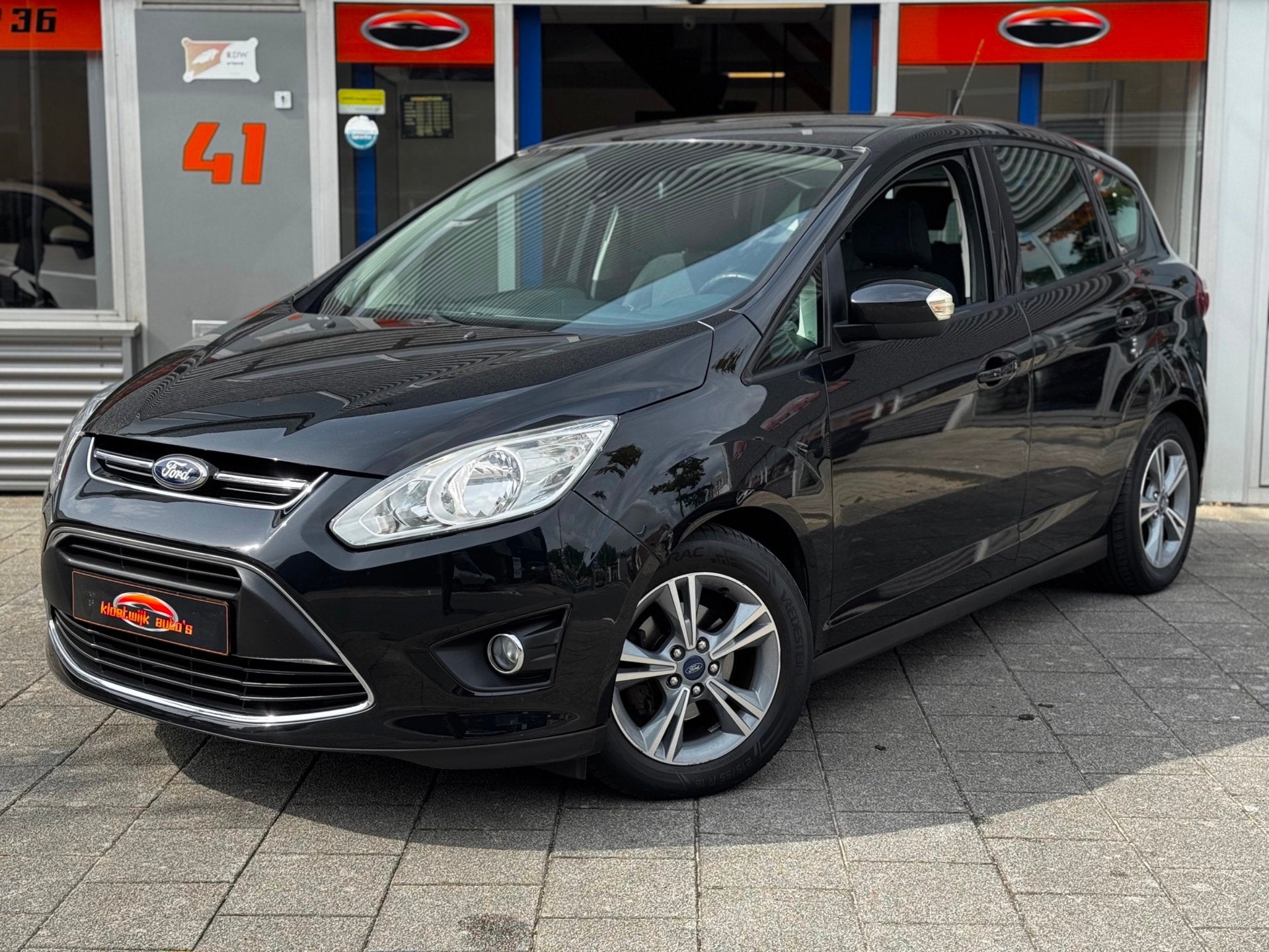 Ford C-Max 1.0 Edition Navigatie Cruise NL-Geleverd Dealer O, Auto's, Voorwielaandrijving, Gebruikt, Zwart, Navigatiesysteem