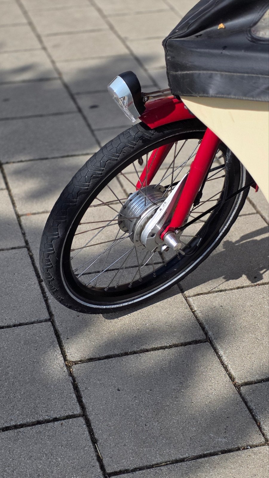 Elektrische Dolly bakfiets met toebehoren, 4 kinderen of meer, Info@dolly-bakfietsen.nl, Ophalen of Verzenden, Zo goed als nieuw