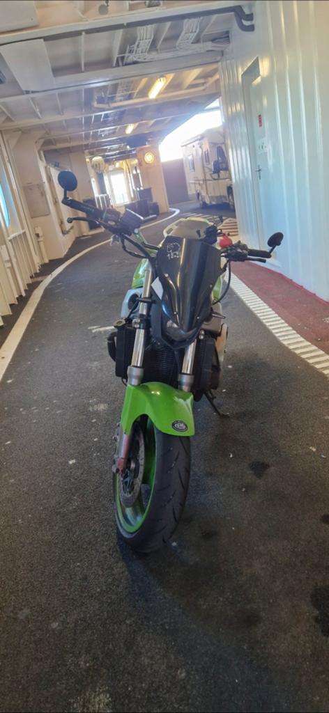 Kawasaki Zx6r naked/tour