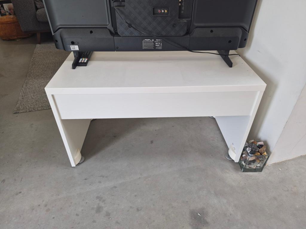 IKEA Stuva Kindertafel Bureautje Bankje TV-meubel, Ophalen, Zo goed als nieuw, Tafel(s) en Stoel(en)