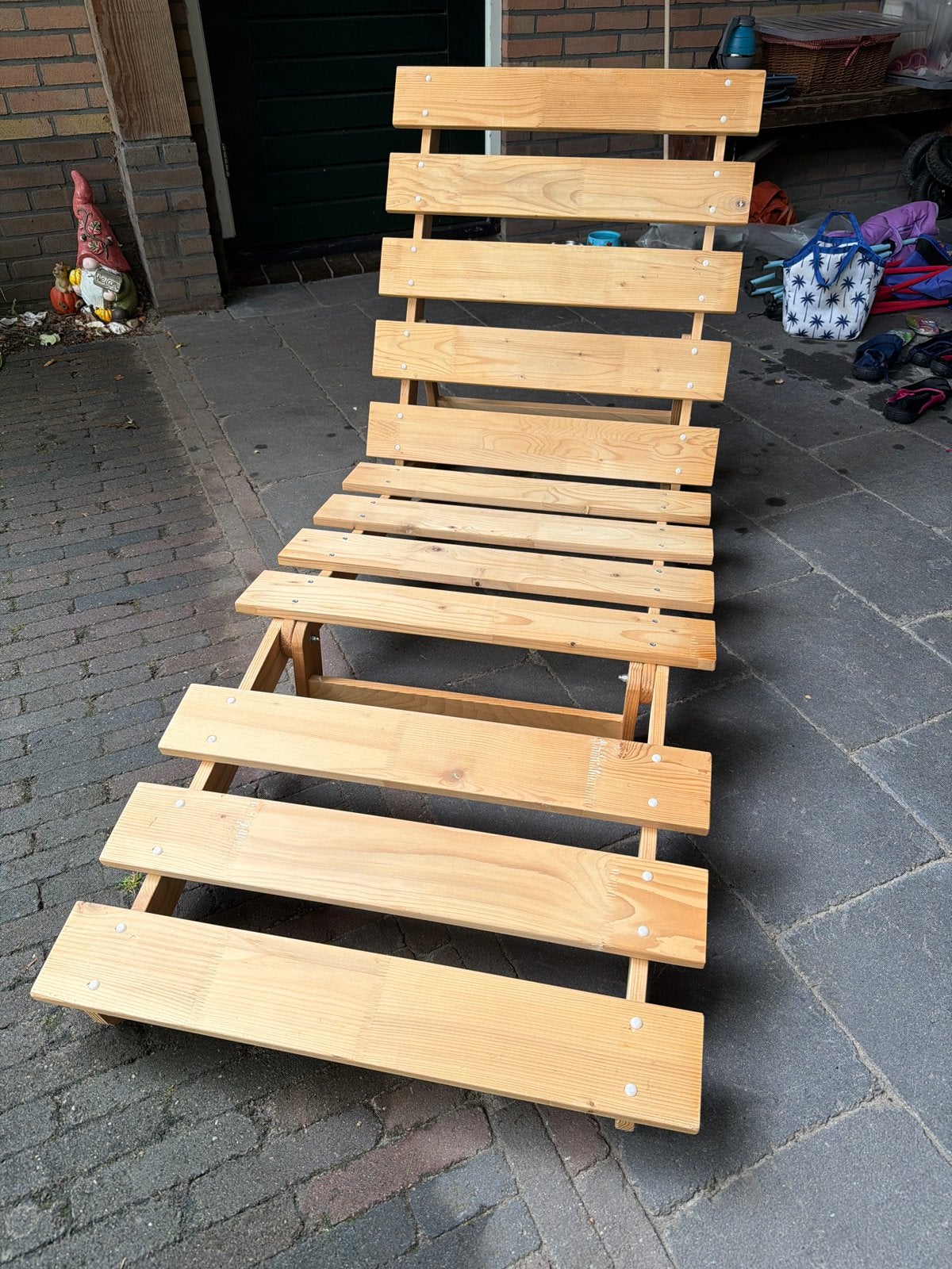 Verstelbare houten ligstoel / ligbed, Tuin en Terras, Ophalen, Gebruikt, Hout, Verstelbaar