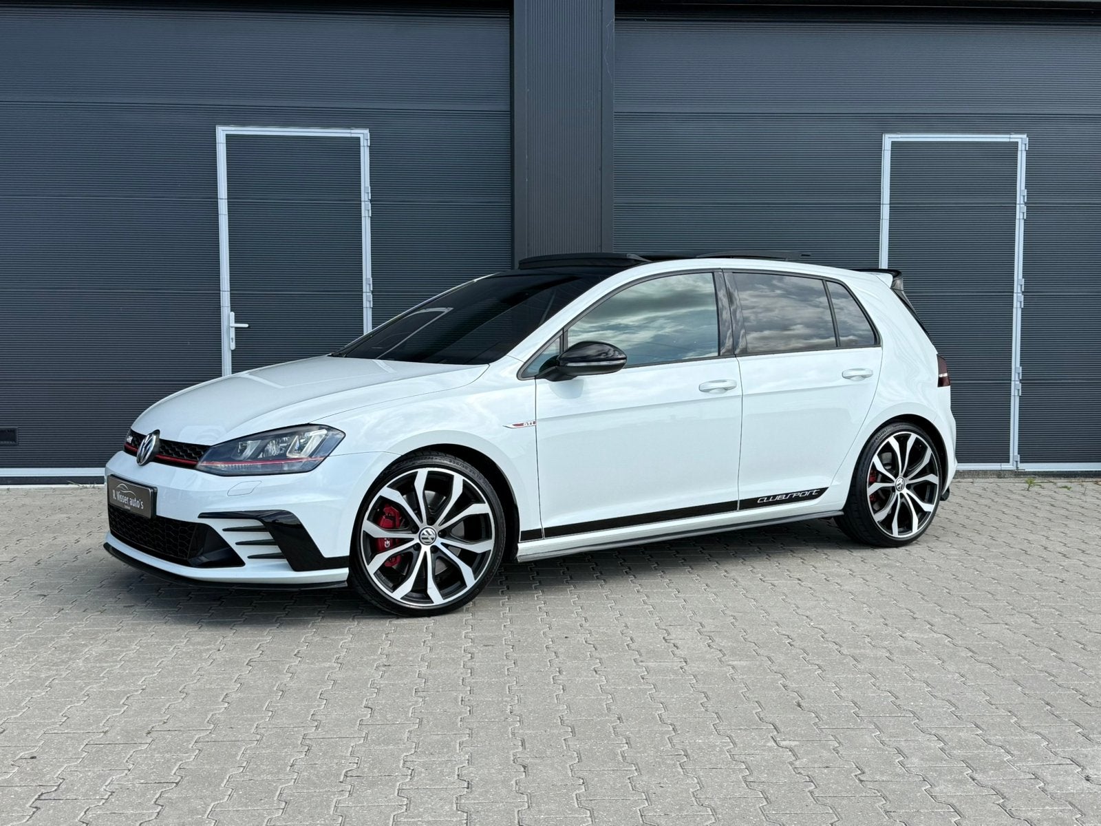 Volkswagen Golf 2.0 TSI 265pk 5D DSG 2017 Wit, Auto's, Volkswagen, Adaptive Cruise Control, 4 cilinders, Wit, Bedrijf