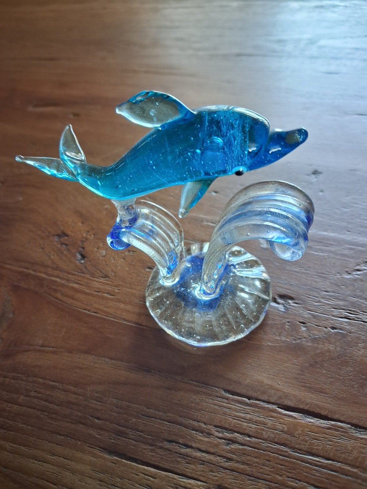 Glazen dolfijn op golf - Decoratief beeldje, Ophalen, Zo goed als nieuw, Dier