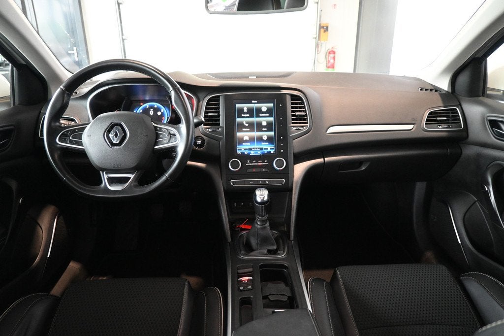 Renault Mégane Estate 1.2 TCe Bose Clima Navigatie Pdc Crui, Auto's, Renault, Voorwielaandrijving, Parkeersensor, 101 pk, Gebruikt