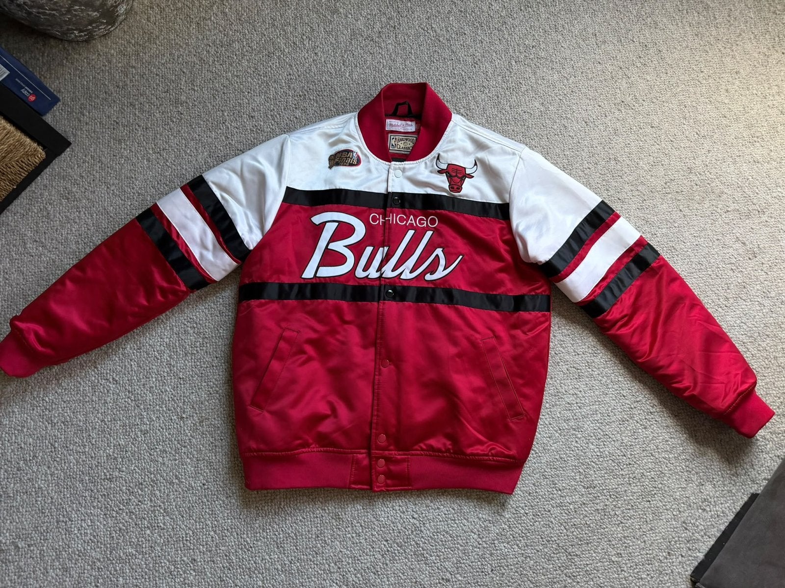 Mitchell & Ness Chicago Bulls Head Coach Jas, Ophalen of Verzenden, Zo goed als nieuw, Rood