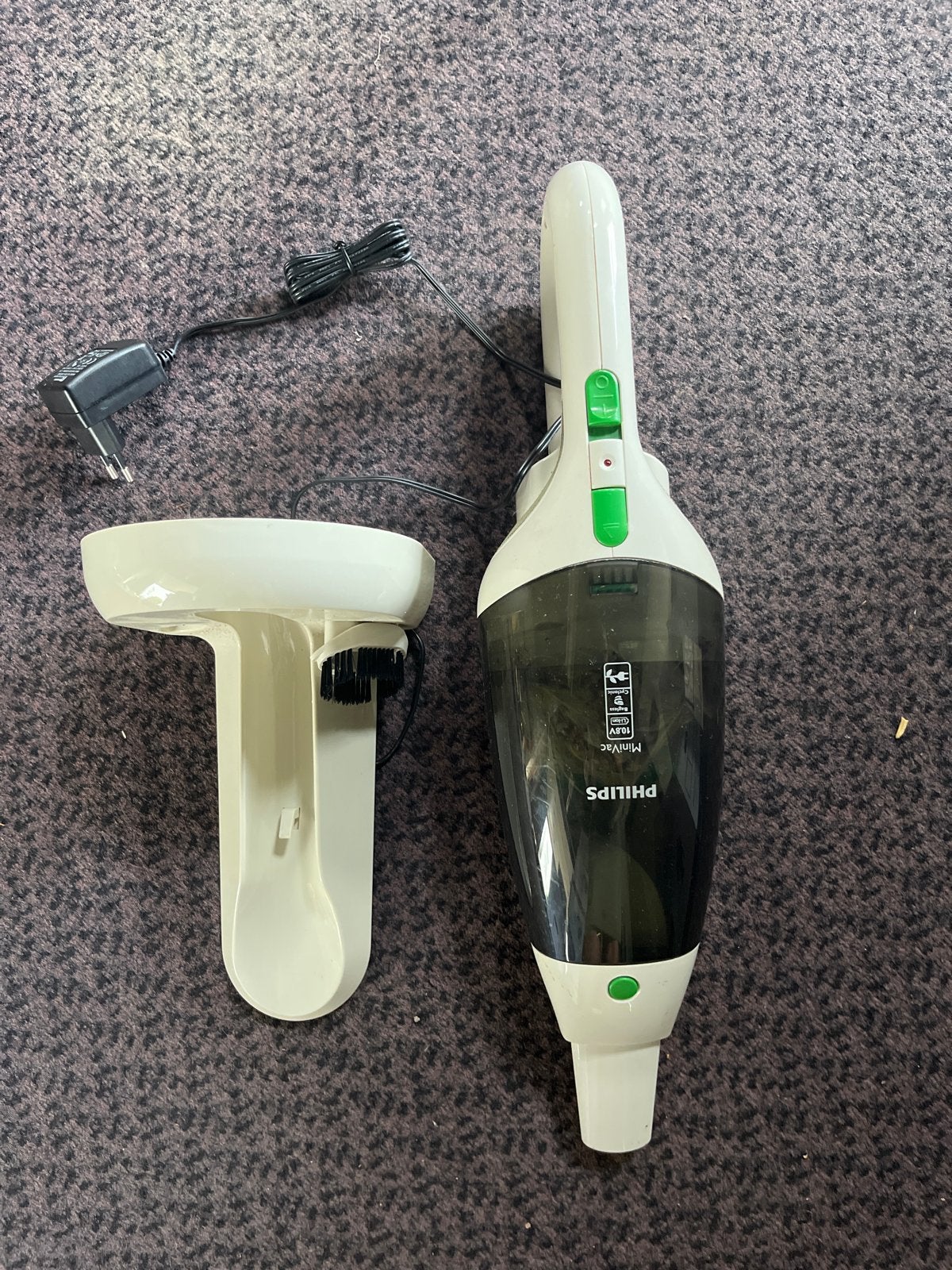 Philips MiniVac Kruimeldief met oplaadstation, Ophalen, Gebruikt, Draadloos, Reservoir