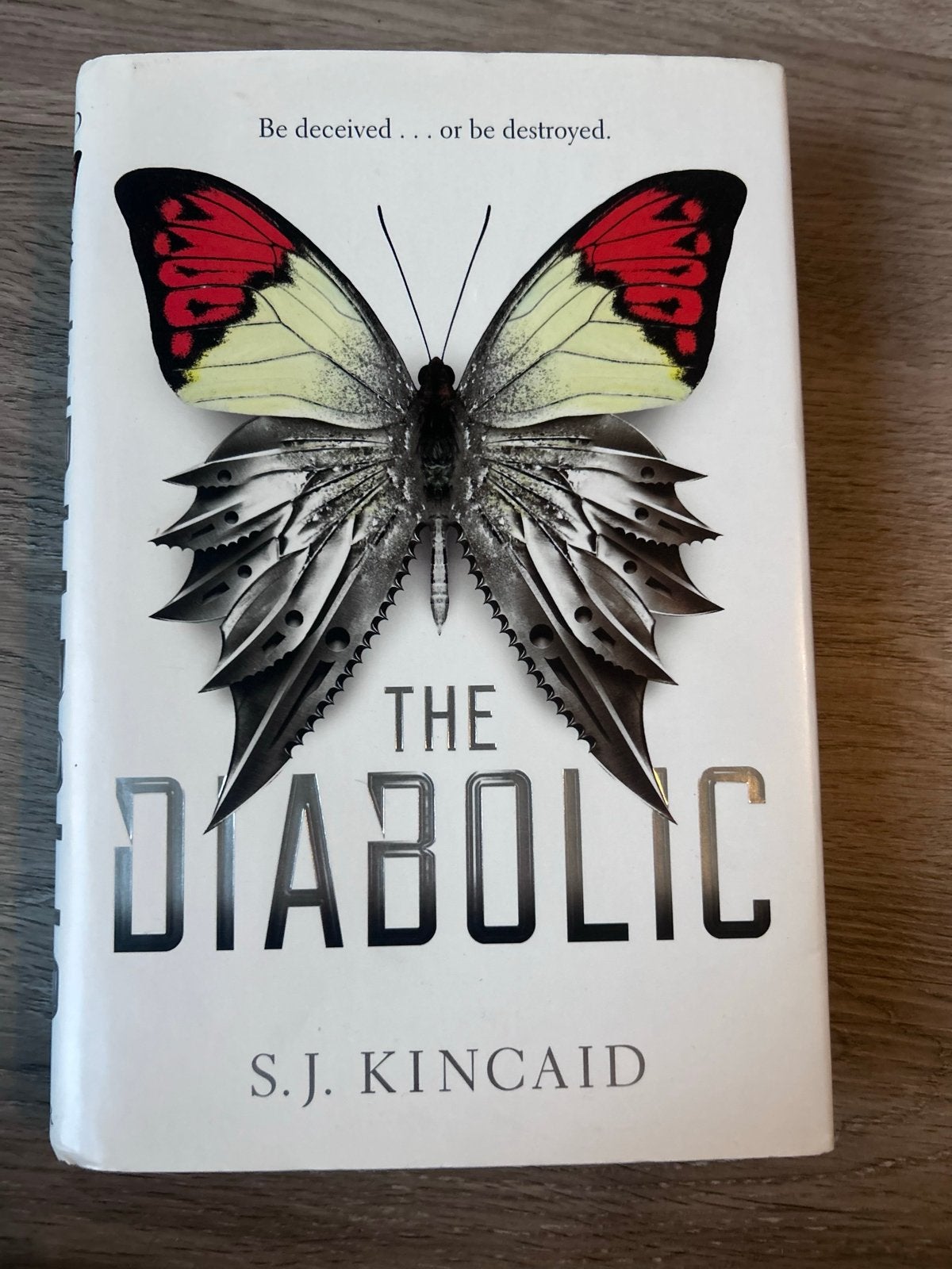 The Diabolic - S.J. Kincaid (Engels), Ophalen of Verzenden, Zo goed als nieuw