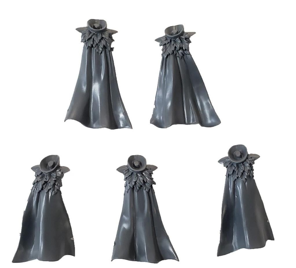 Gezocht: Dark Riders Cloaks, Hobby en Vrije tijd, Wargaming, Ophalen of Verzenden, Gebruikt, Warhammer, Figuurtje(s)
