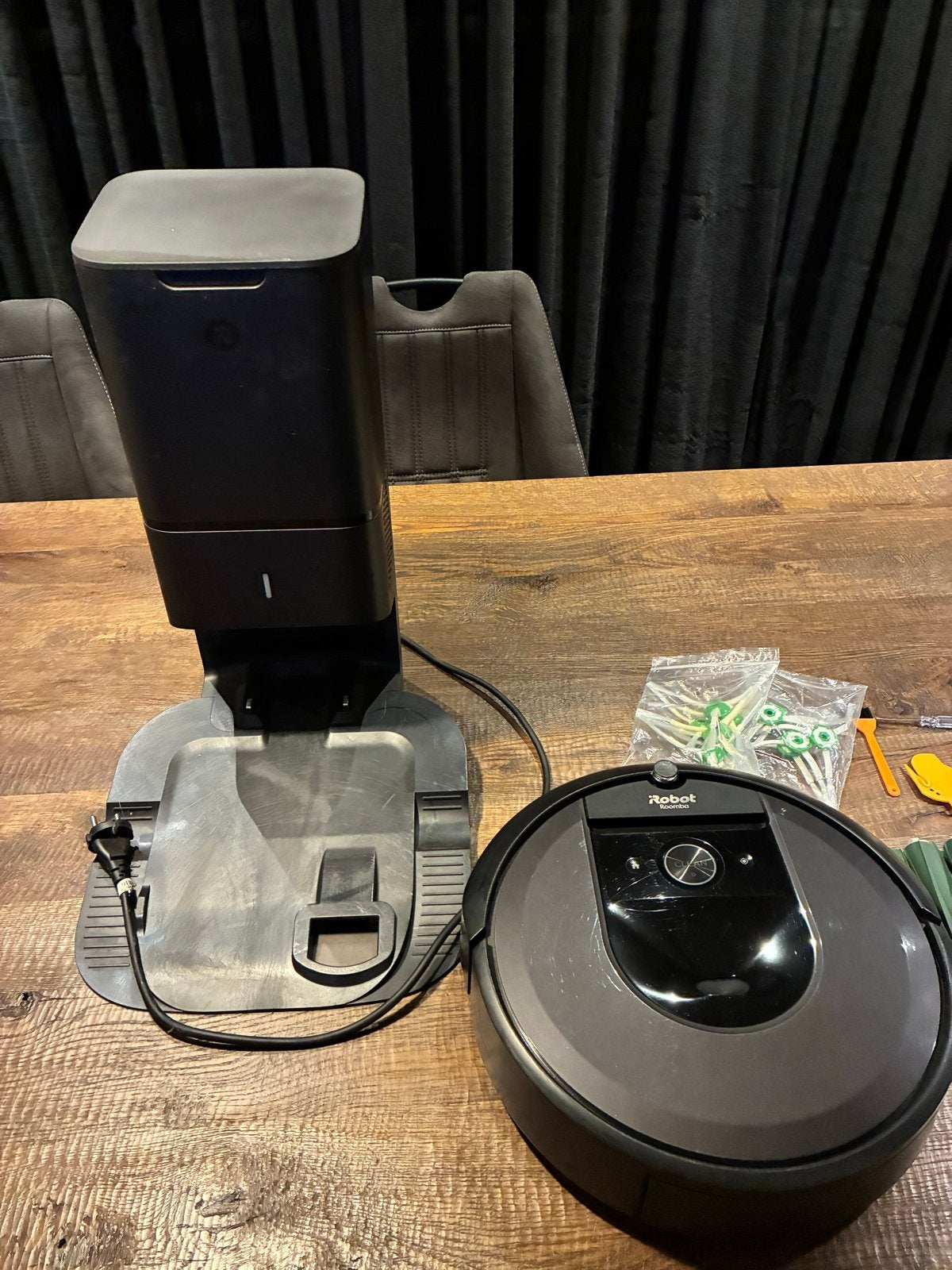 iRobot Roomba i7+ Robotstofzuiger met Clean Base