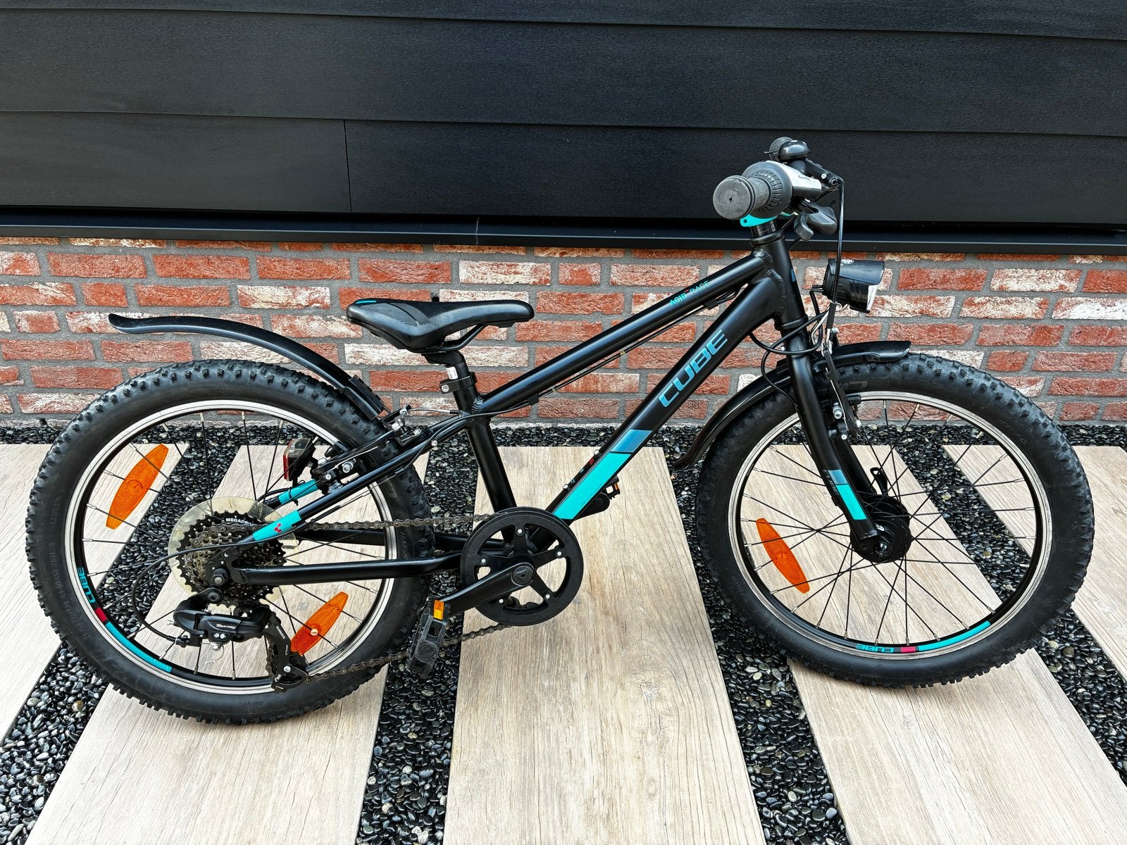 Kinderfiets Cube Acid 200 Allroad Zwart/Mint 20 inch, Fietsen en Brommers, Fietsen | Kinderfietsjes, Ophalen, Zo goed als nieuw