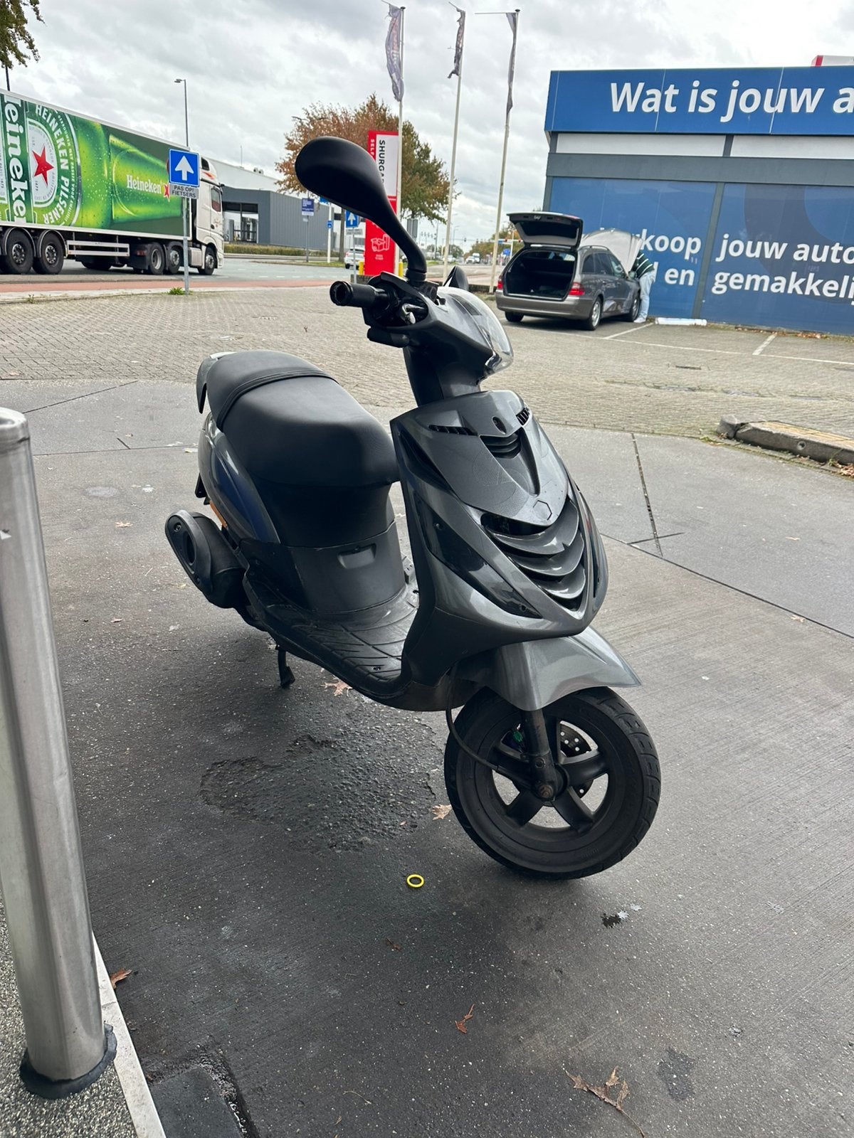 Piaggio Zip 80cc Malossi - Nieuwe achterband, Fietsen en Brommers, Tweetakt, Gebruikt, Maximaal 45 km/u, Zip