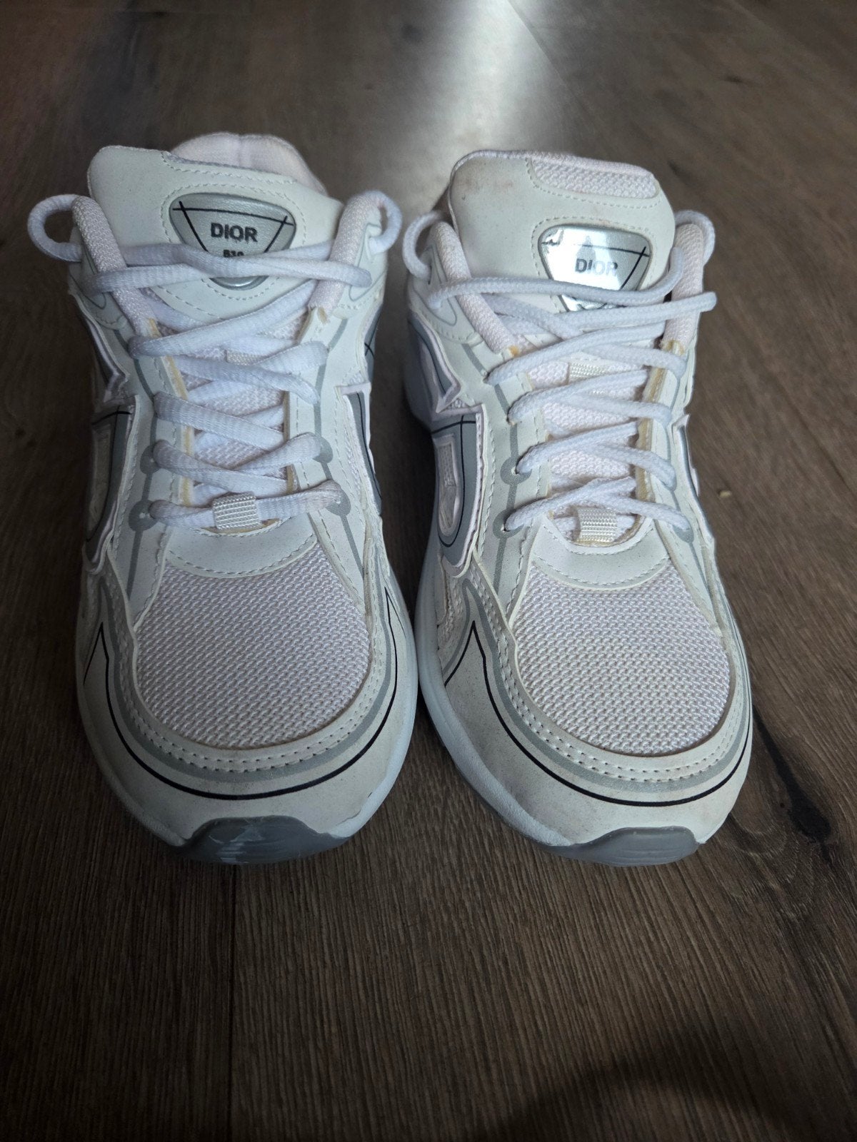 Witte Dior maat 38, Sport en Fitness, Basketbal, Ophalen of Verzenden, Zo goed als nieuw, Schoenen
