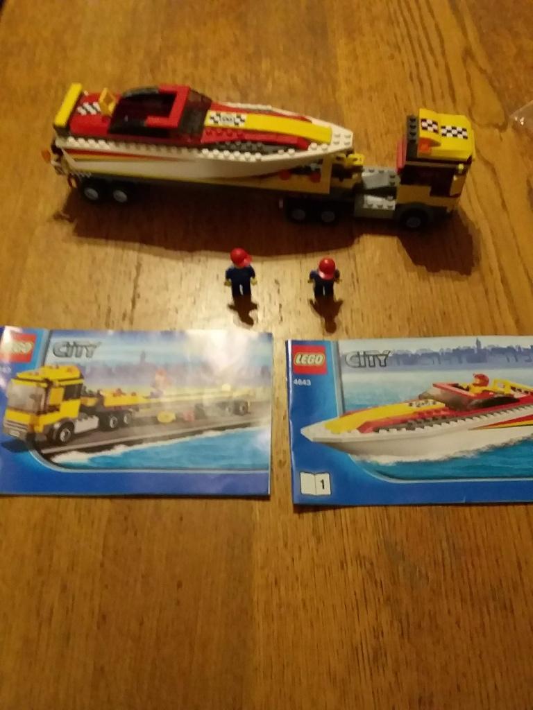 lego nr 4643 vrachtwagen met boot, Kinderen en Baby's, Speelgoed | Duplo en Lego, Lego, Ophalen of Verzenden, Inclusief minifiguren
