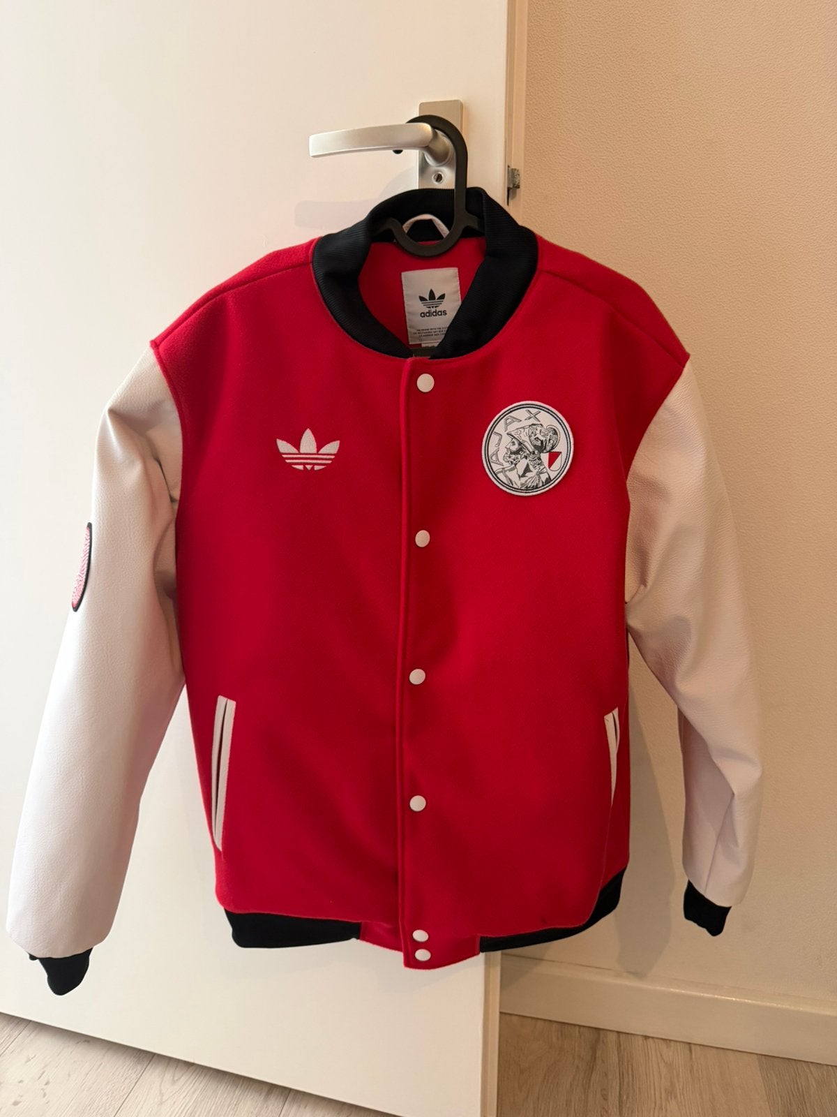 Ajax-Adidas jacket graphic S, Ophalen of Verzenden, Zo goed als nieuw