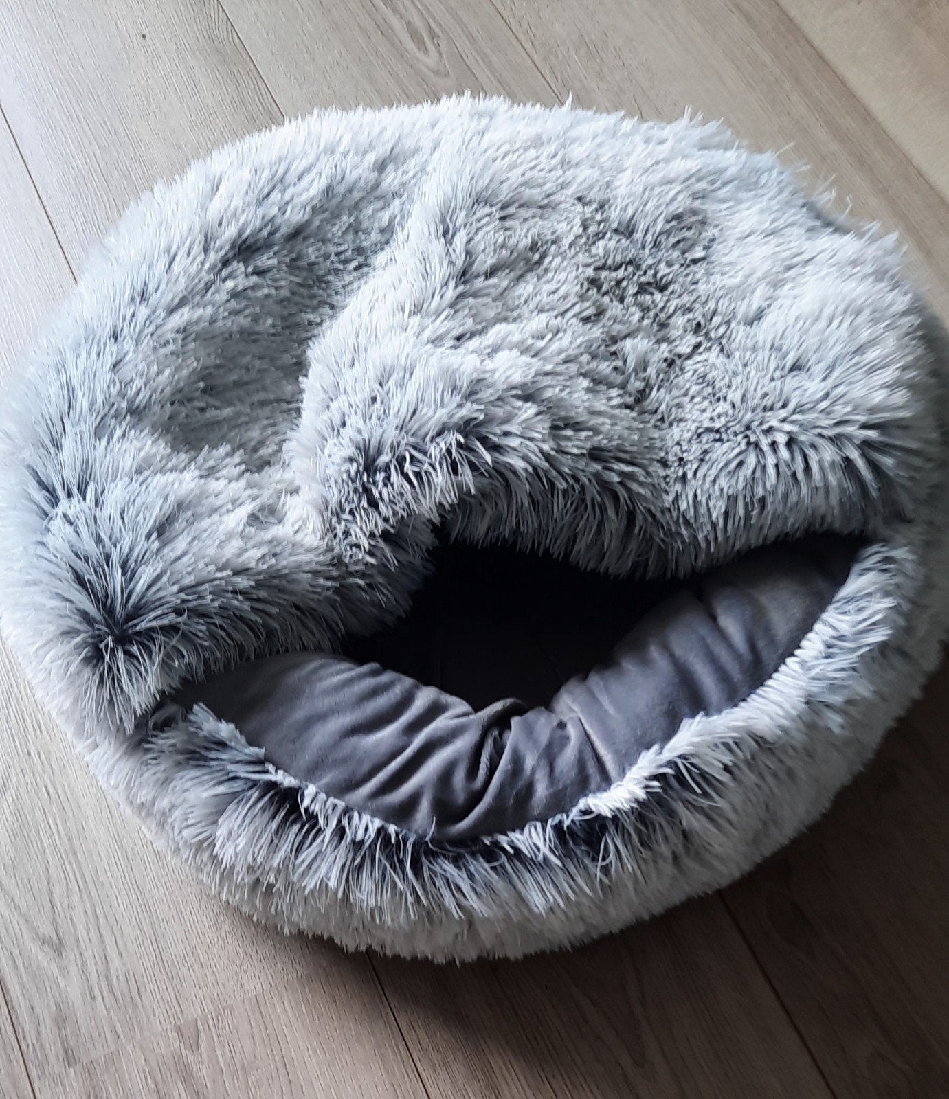 Fluffy katten of kleine hondenmand. NIEUW!, Ophalen of Verzenden, Zo goed als nieuw, Pluche