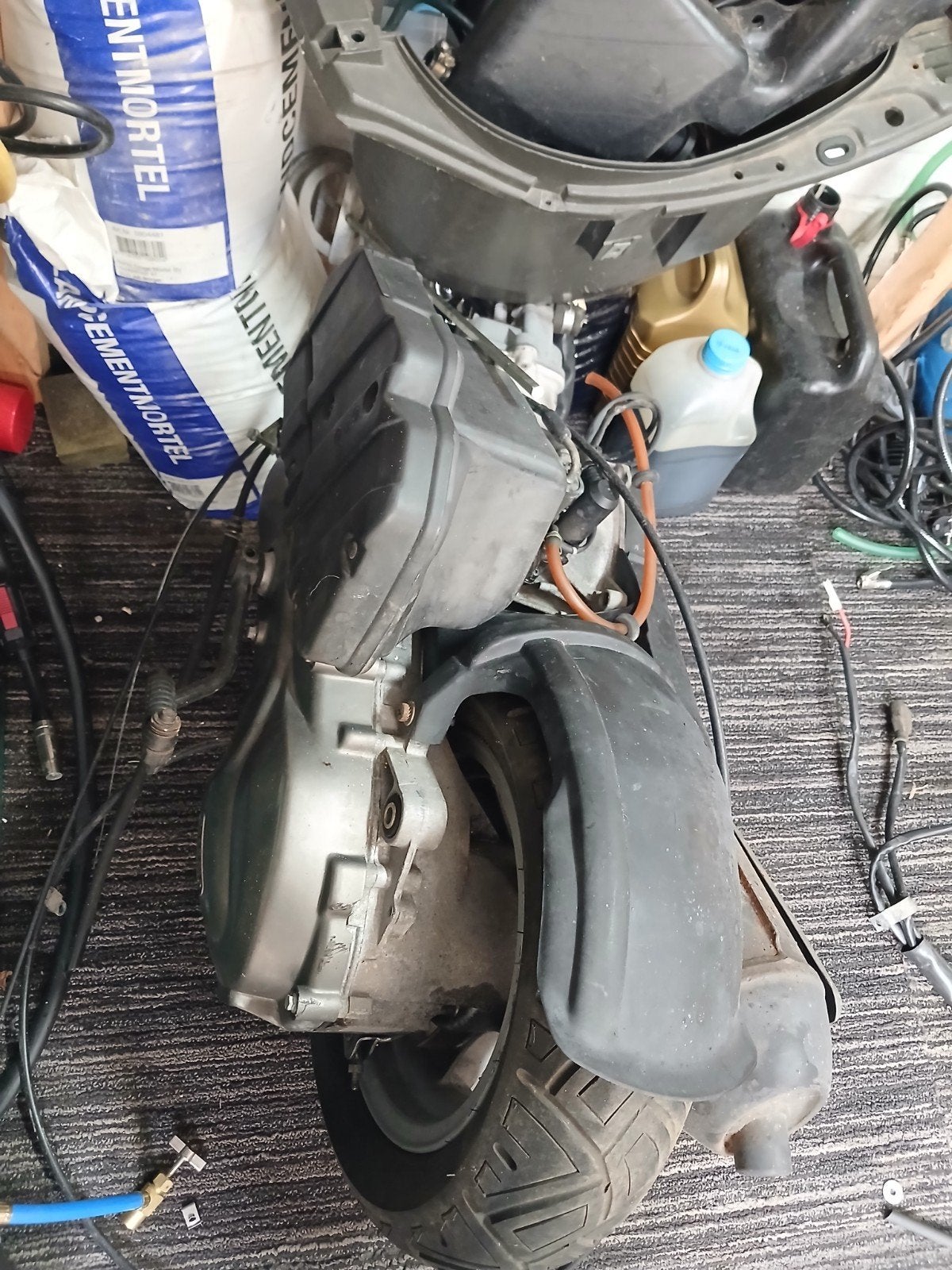 piaggio 125cc 2t hexagon motorblok plug and play, Ophalen, Zo goed als nieuw, Blok