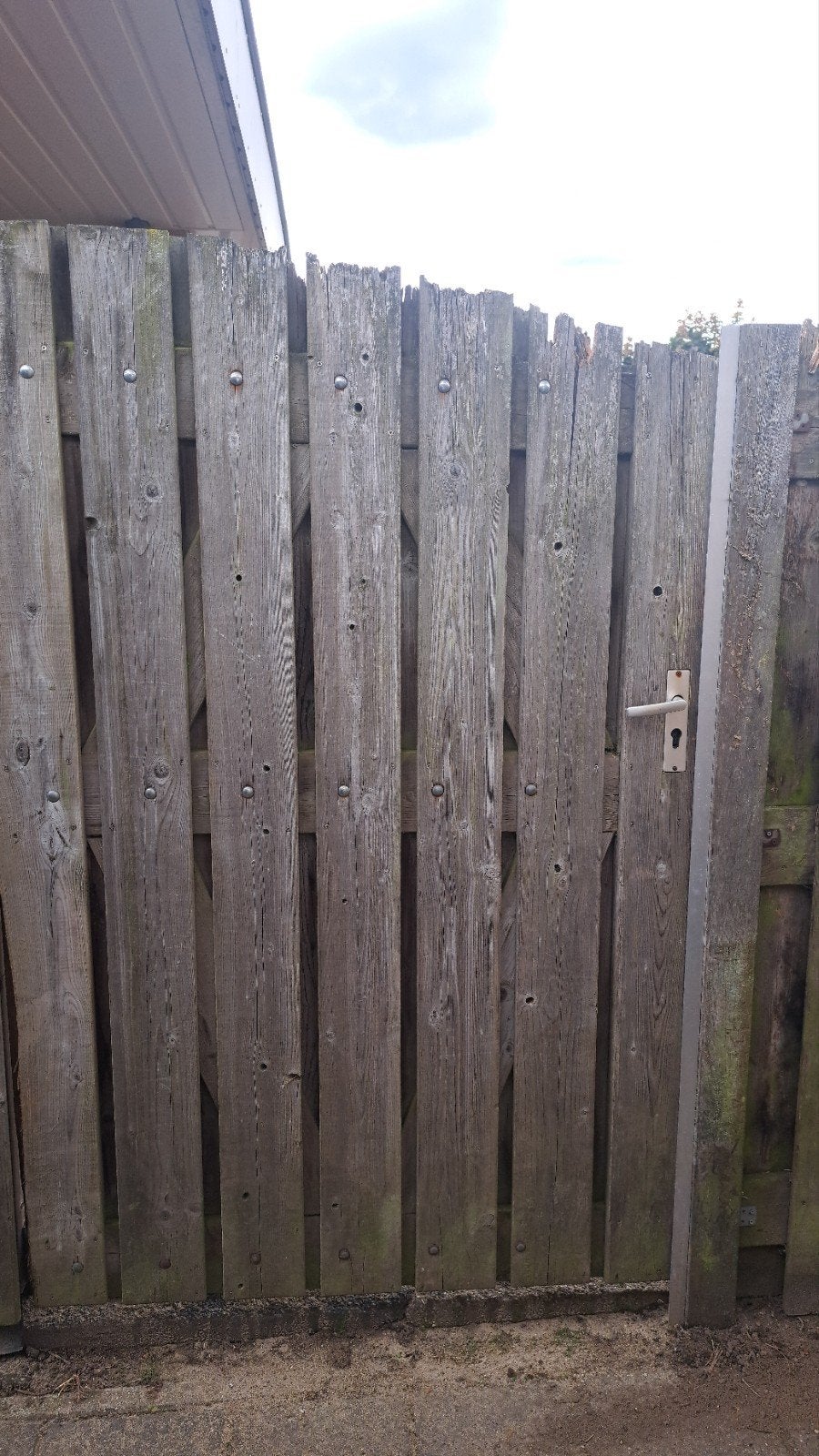 Houten poort - Gebruikt, Tuin en Terras, Ophalen, Gebruikt, 100 tot 150 cm, Draaipoort