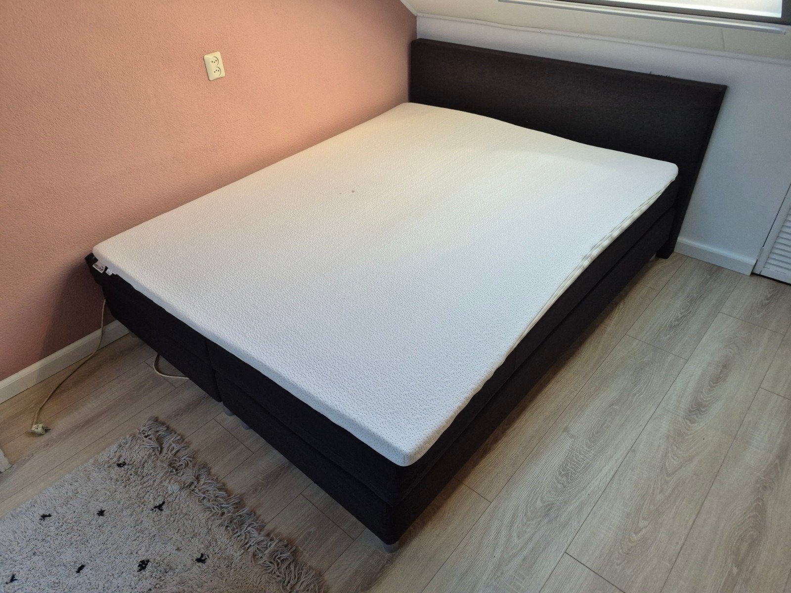 Foto 2 van Boxspring Cisano 160x200 cm met topper
