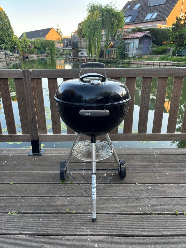 Weber Kettle 47 cm, Tuin en Terras, Houtskoolbarbecues, Gebruikt, Ophalen