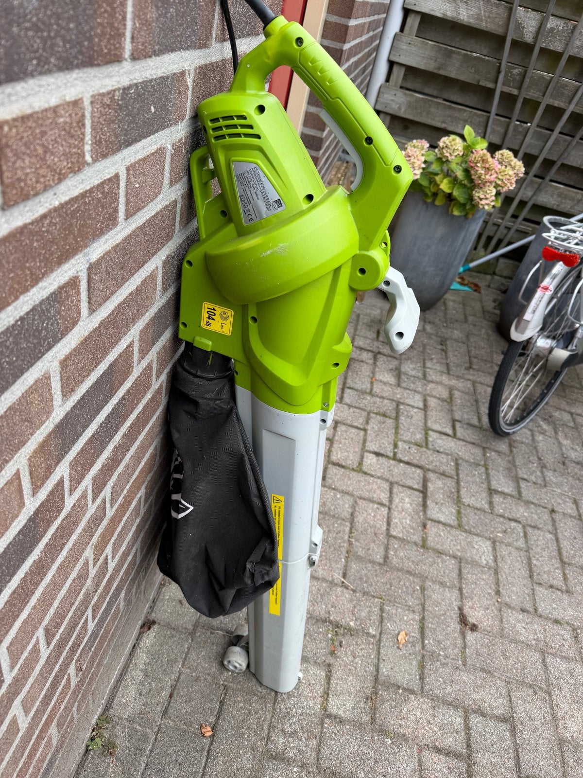 Central Park Elektrische Bladblazer 3000W met Zuigfunctie, Gebruikt, Handgedragen, Ophalen of Verzenden, Met opvangzak