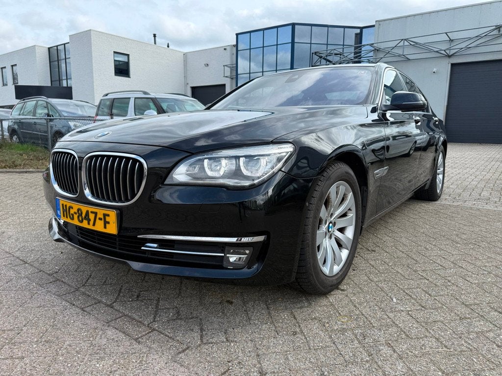 BMW 7-serie 730d Individual Edition BJ 2015 Exportprijs EX B, Auto's, BMW, Automaat, Achterwielaandrijving, Gebruikt, Euro 6