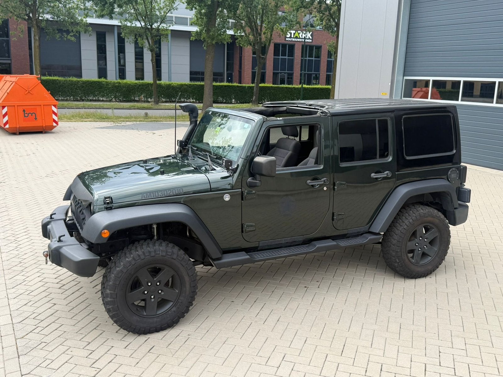 JEEP WRANGLER JK 3.8V6 200PK GROEN SAHARA BJ2011 SOFTTOP‼️, Stof, 2000 kg, 1820 kg, Bedrijf