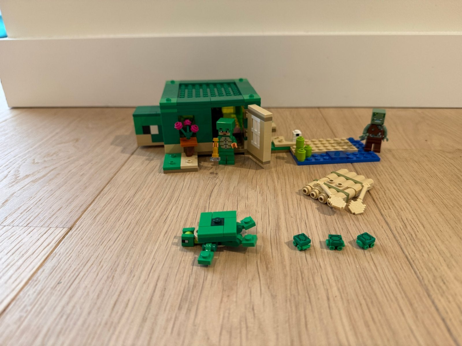 LEGO Minecraft Het Schildpadstrandhuis (21254), Ophalen of Verzenden, Zo goed als nieuw, Overige merken