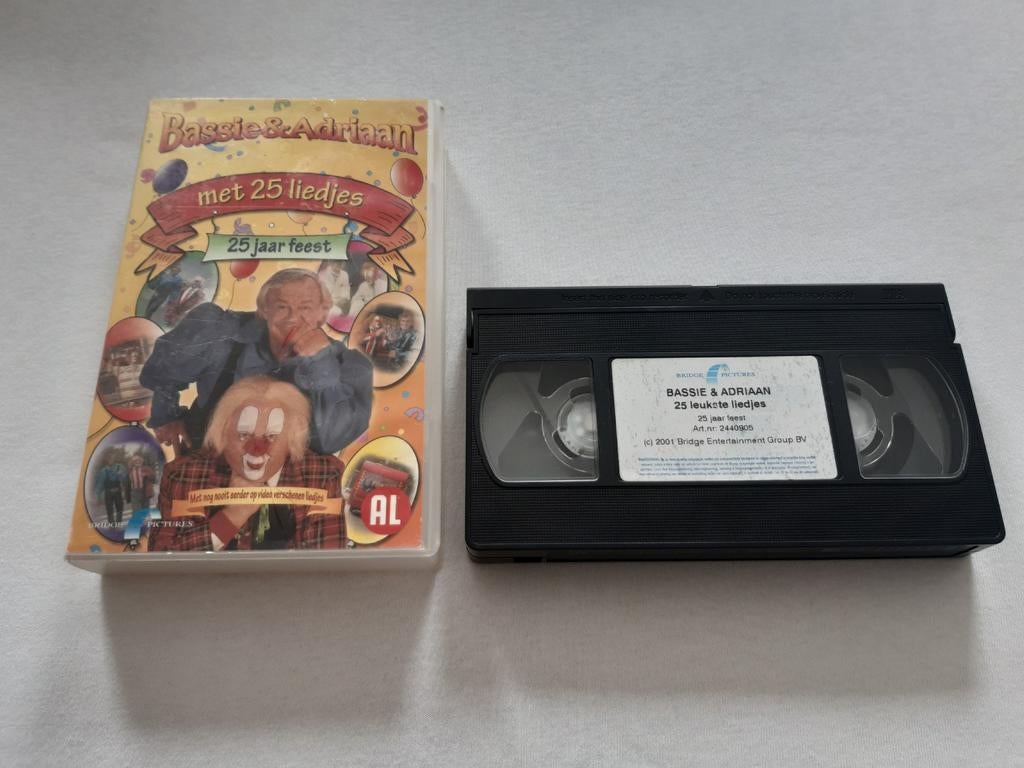Bassie en Adriaan - 25 jaar feest, Cd's en Dvd's, VHS | Kinderen en Jeugd, Verzenden, Alle leeftijden, Kinderprogramma's en -films