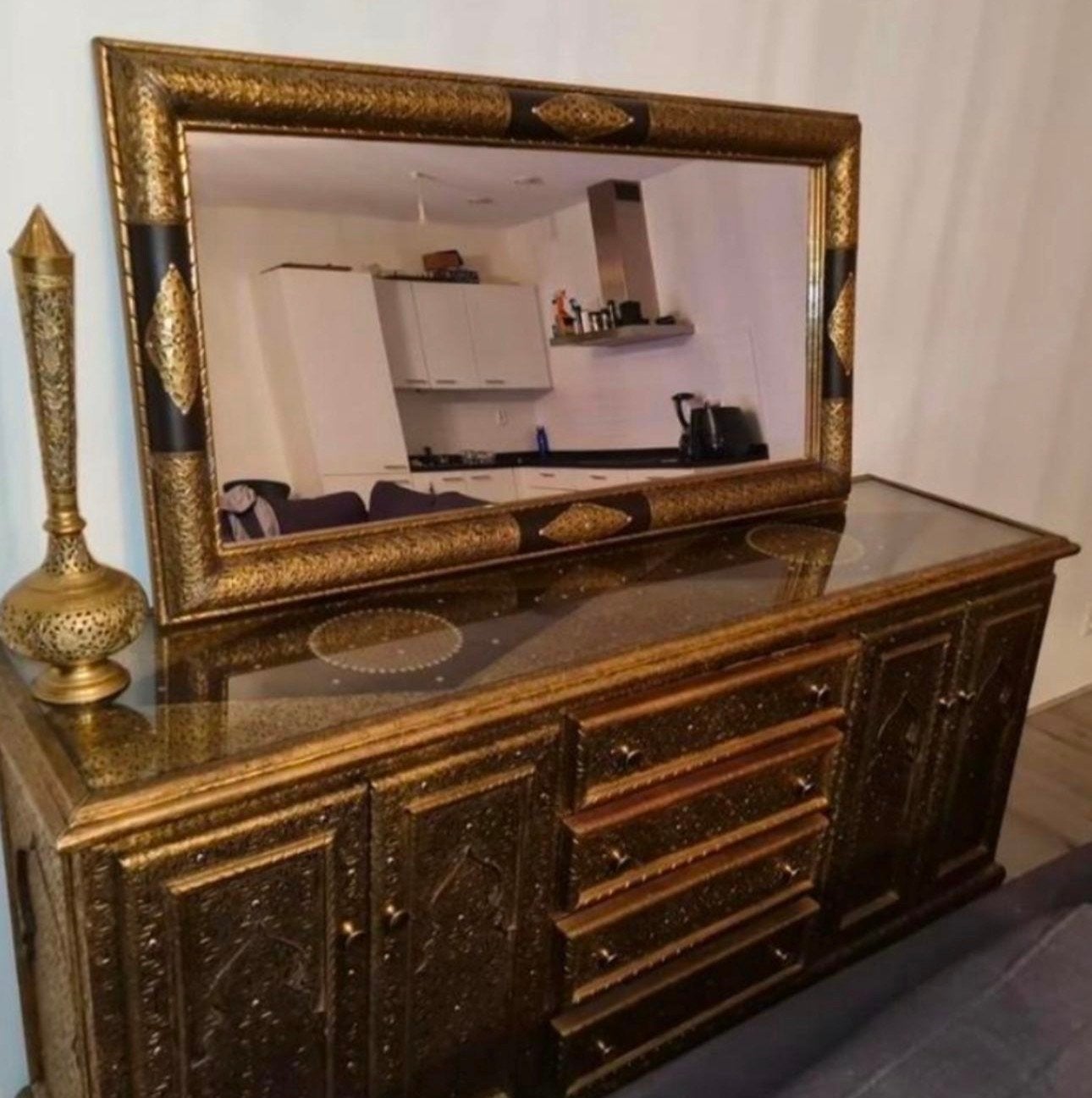 Prachtig gouden dressoir met spiegel, Huis en Inrichting, Kasten | Dressoirs, Gebruikt, 200 cm of meer, 50 tot 75 cm, Met lade(s)