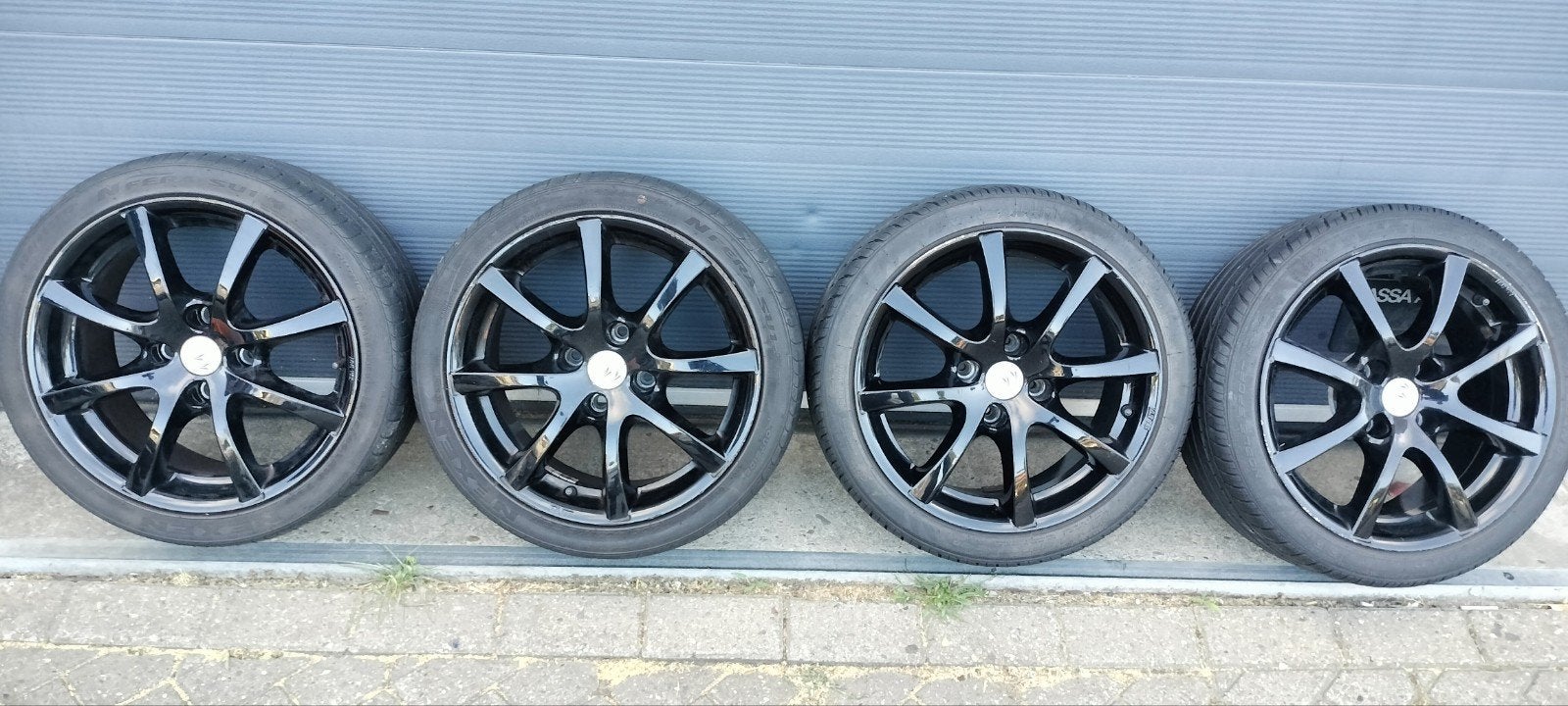 2 Velgen Sets 1x''16 4x108 205/40/16  1x''15 4x108 195/55/15, Gebruikt, 16 inch, Band(en), Personenwagen