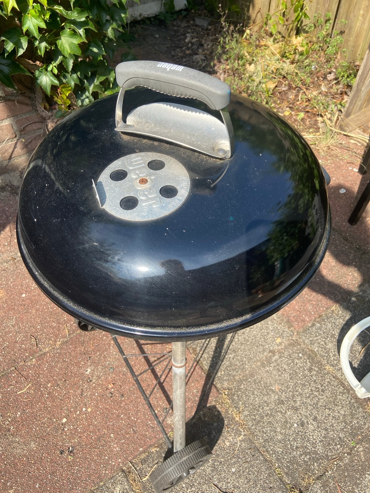 Weber Compact Kettle BBQ - Zwart, Tuin en Terras, Houtskoolbarbecues, Ophalen, Gebruikt