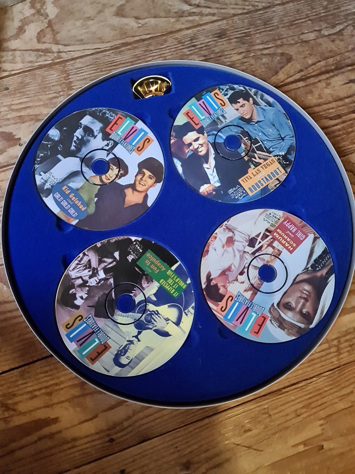 Elvis Presley 4 cd's in bewaarblik box, Cd's en Dvd's, Ophalen of Verzenden, Zo goed als nieuw, Rock-'n-roll, Boxset