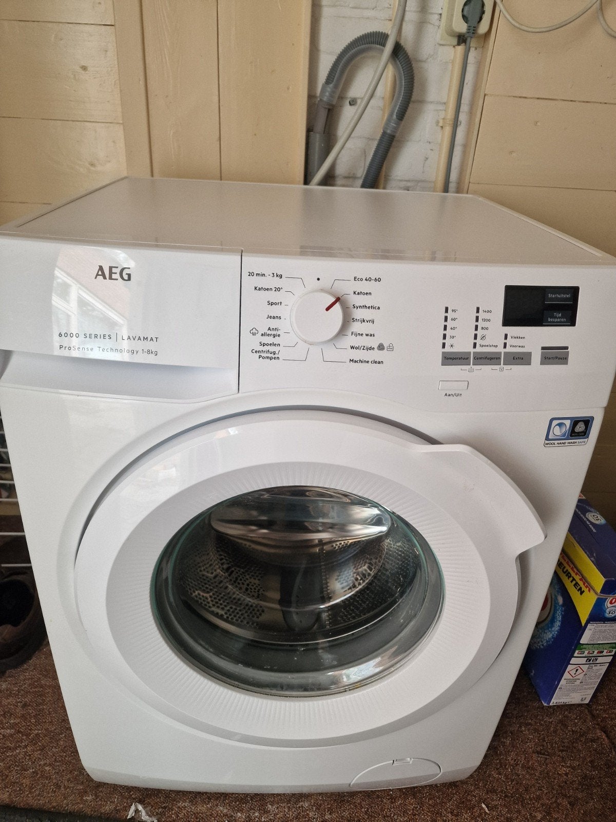 AEG Wasmachine lavamat 6000 series, Witgoed en Apparatuur, Wasmachines, Ophalen, Zo goed als nieuw, 85 tot 90 cm, 1200 tot 1600 toeren