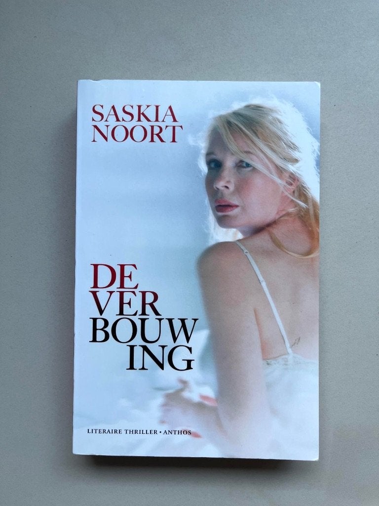 De verbouwing - Saskia Noort, Boeken, Thrillers, Gelezen, Nederland, Ophalen of Verzenden