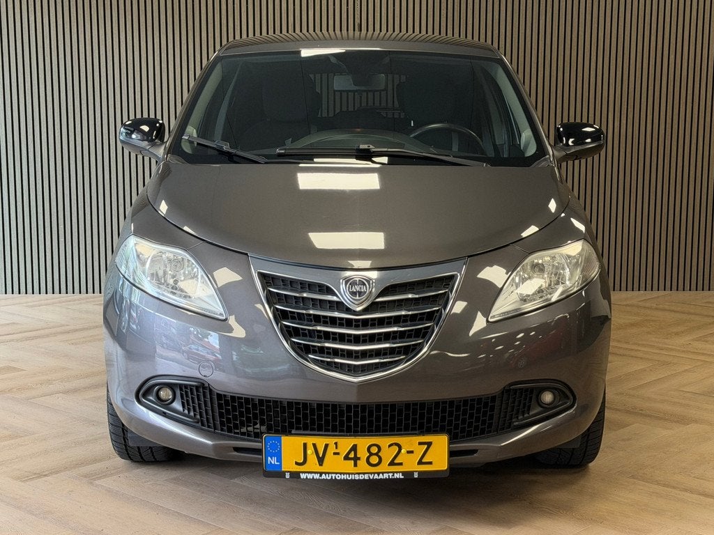 Lancia Ypsilon 1.2 Platinum AIRCO PDC ELEKTR. RAMEN START/ST, Auto's, Lancia, Voorwielaandrijving, Euro 5, Stof, Gebruikt