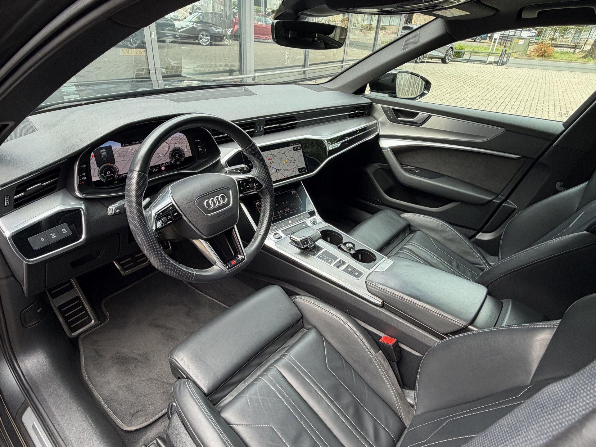 Audi A6 Avant 55 TFSI-e 367PK COMPETITION *!* PANODAK/ 21 IN, Automaat, Gebruikt, Euro 6, 4 cilinders
