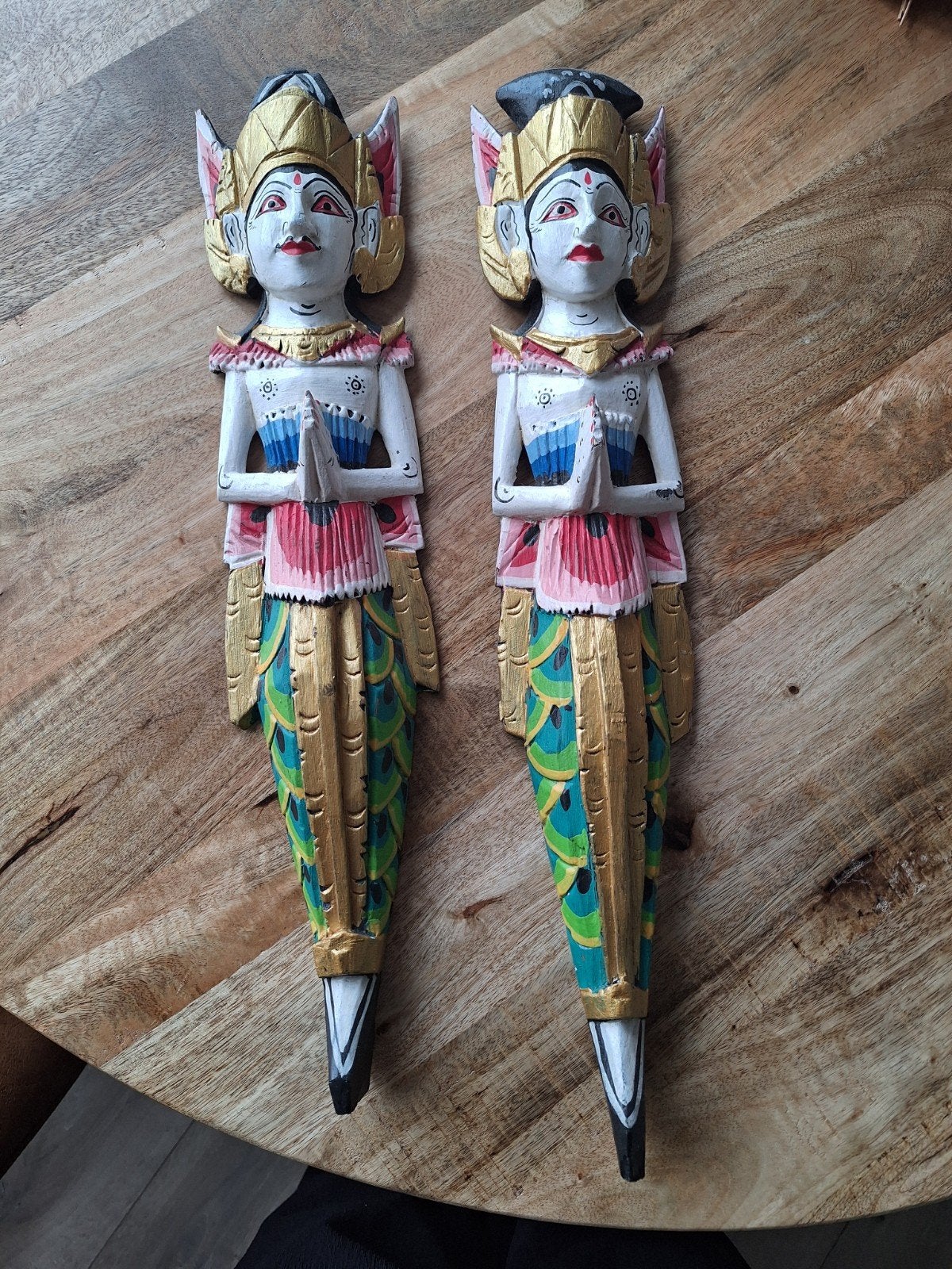 Set van 2 Indonesische houten wanddecoraties, handgesneden, Hout, Wanddecoratie, Ophalen of Verzenden, Handgemaakt