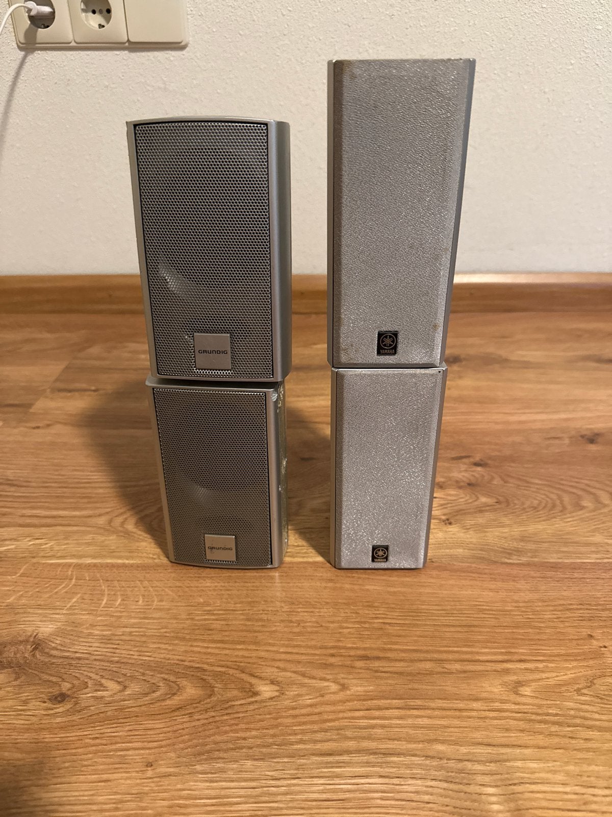 Speakerset: Yamaha NX-E130 en Grundig Cinemo DR 3305 DD, Audio, Tv en Foto, Luidsprekers, Ophalen, Gebruikt, Speakerset, Yamaha