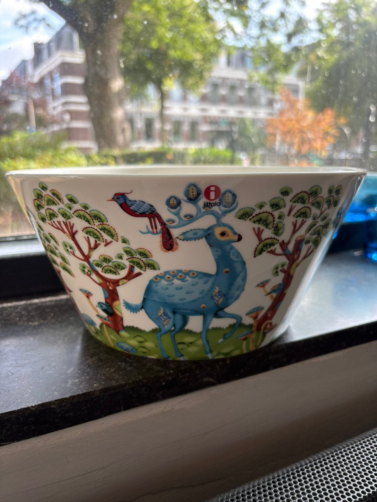Iittala Satumetsä grote schaal 2,8 dl, Rond, Ophalen of Verzenden, Zo goed als nieuw, Aardewerk