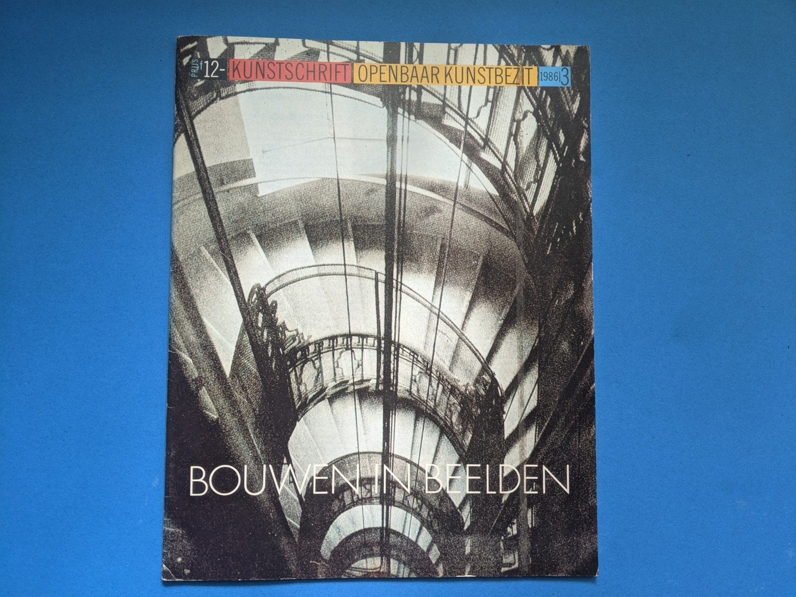 BOUWEN IN BEELDEN ~ Openbaar Kunstbezit 1986, Ophalen of Verzenden, Zo goed als nieuw, Architectuur algemeen