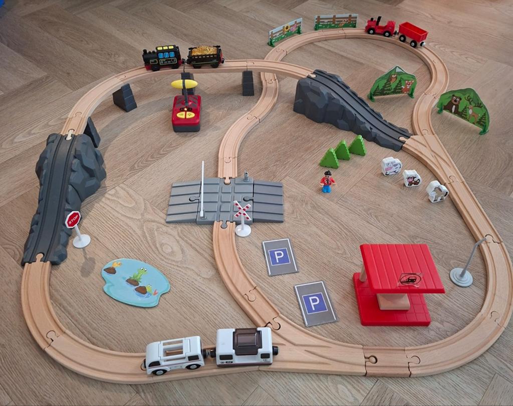 Houten treinset playtive, Kinderen en Baby's, Speelgoed | Overig, Ophalen of Verzenden, Zo goed als nieuw, Jongen of Meisje