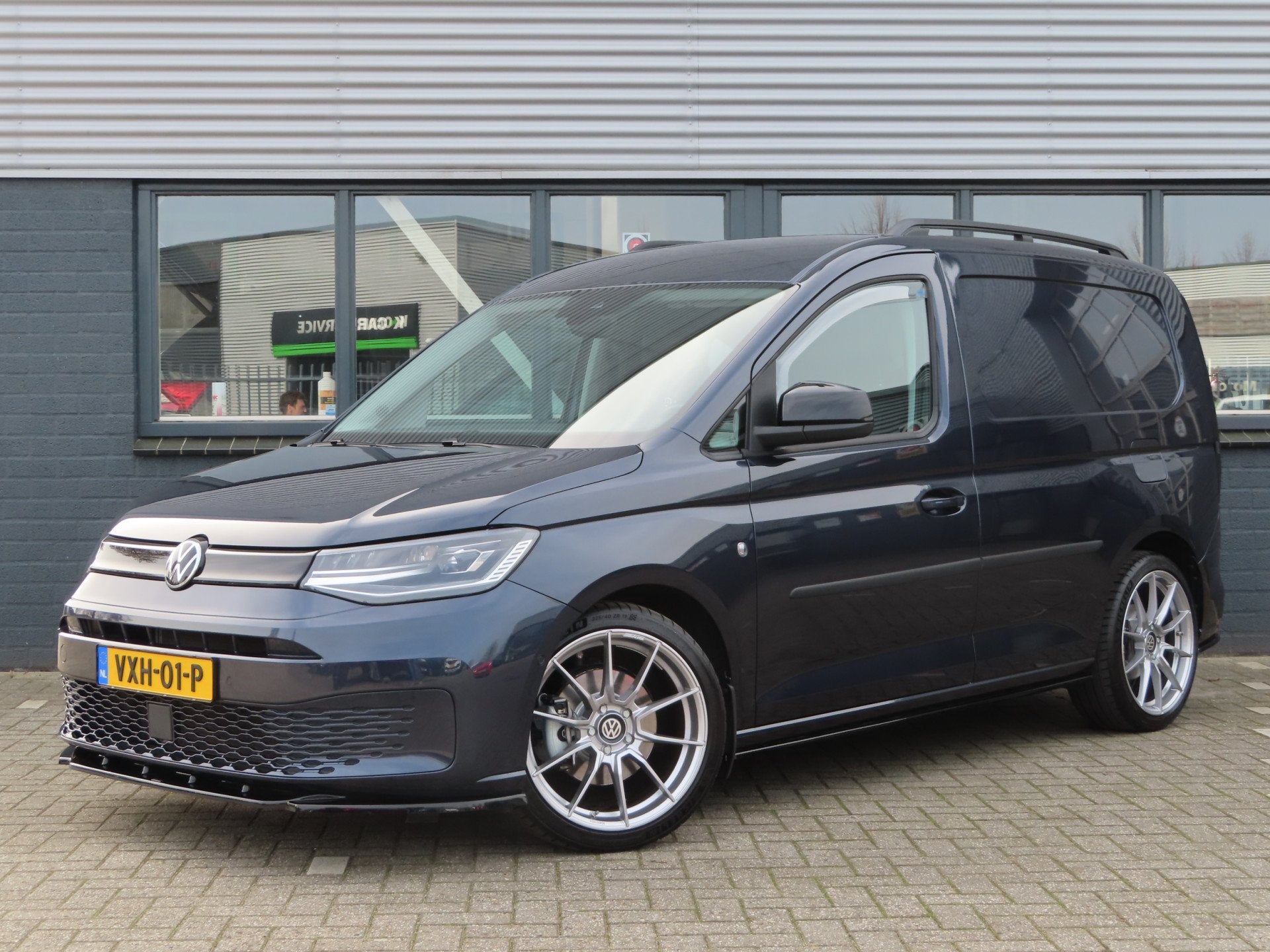 Volkswagen Caddy Cargo 2.0 TDI DSG 75th Edition | lederen co, 12 maanden, Gebruikt, 4 cilinders, 1445 kg