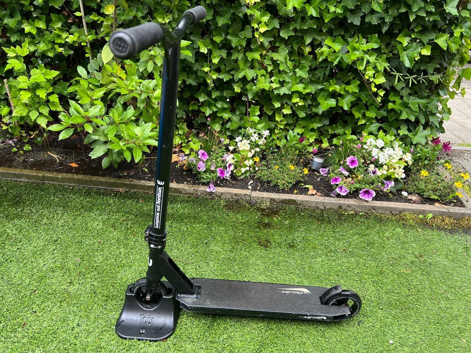 Longway Metro Stuntstep - Incl. helm Core maat S/M+standaard, Ophalen, Gebruikt, Overige typen